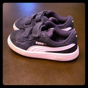Puma Navy Toddler Sneaker size 8